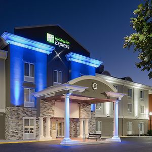 Holiday Inn Express & Suites Philadelphia - Mt Laurel By Ihg